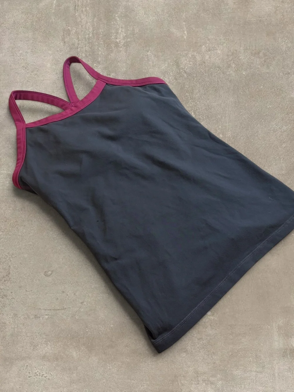 Lululemon Charcoal Grey Pink Trim Power Y Tank Top Shelf Bra Womens 6